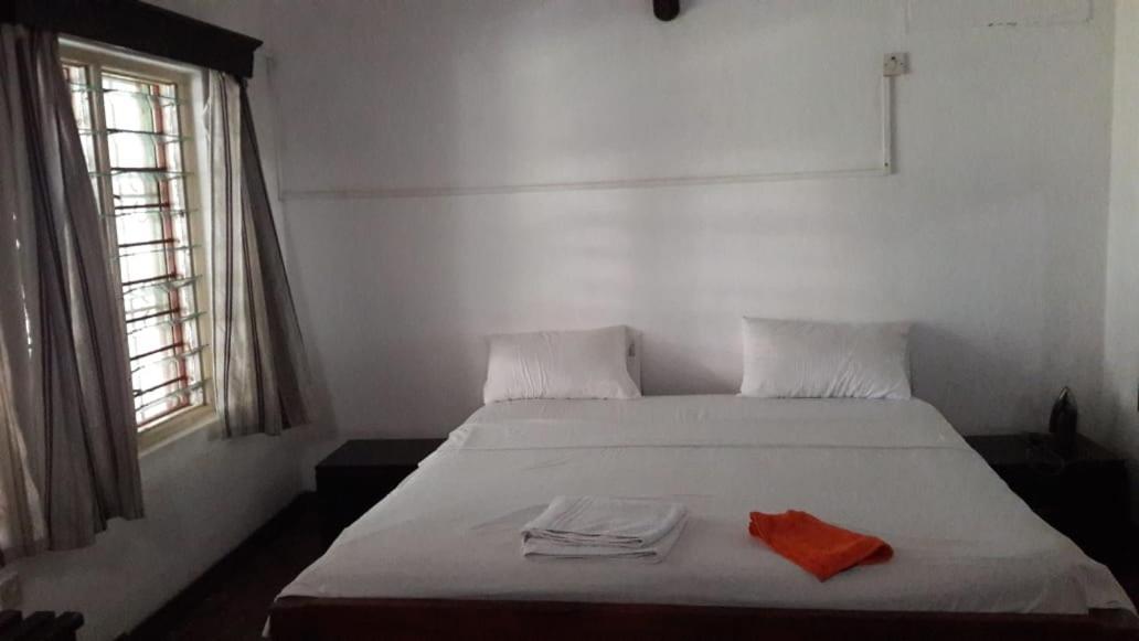 The New Big Tree Beach Resort Mombasa Bagian luar foto