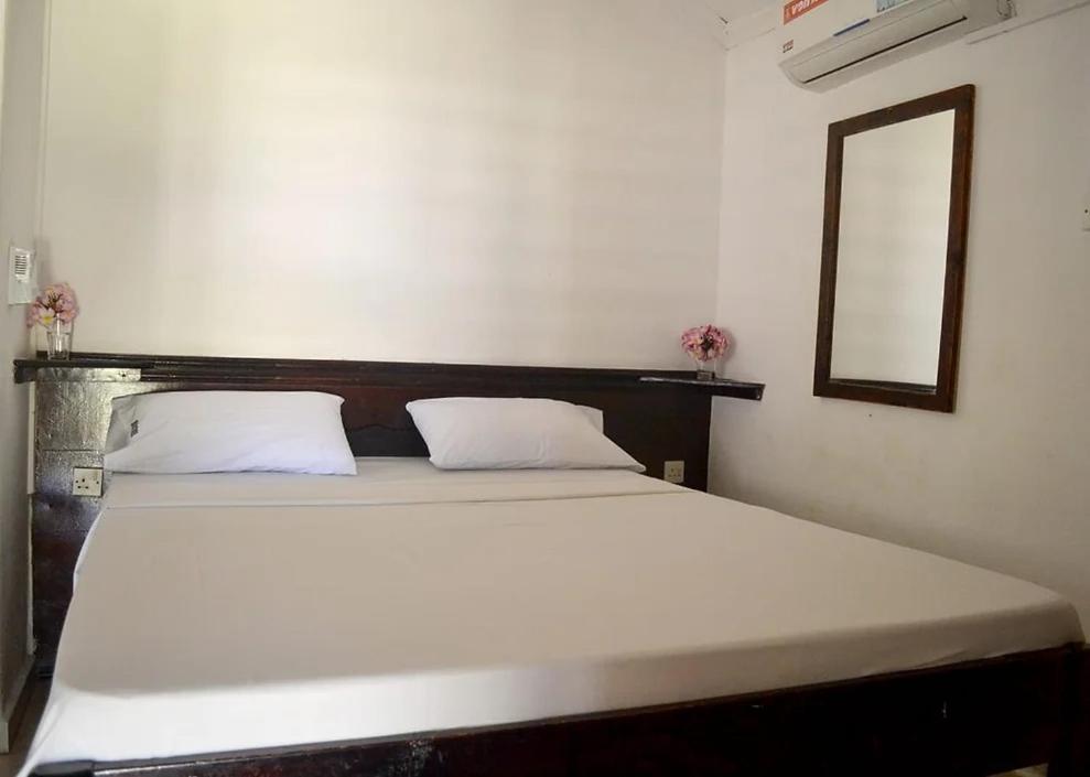 The New Big Tree Beach Resort Mombasa Bagian luar foto