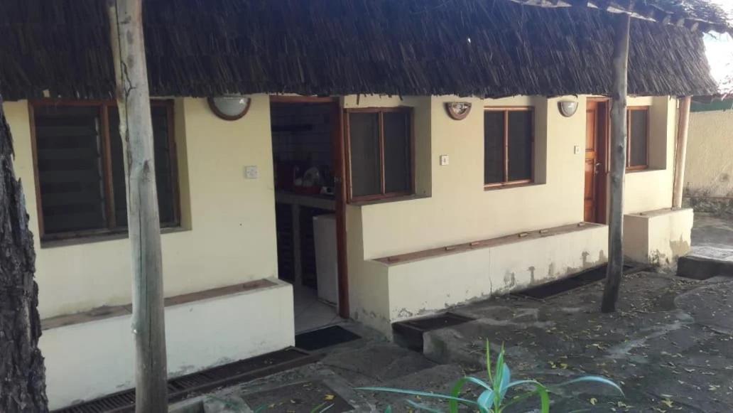 The New Big Tree Beach Resort Mombasa Bagian luar foto